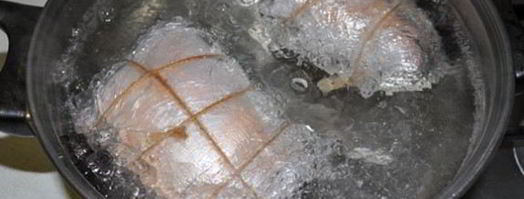 домашняя ветчина из рульки с курицей. Шаг 8