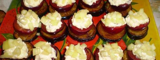 грузинская закуска на баклажанах со сливами. Шаг 3