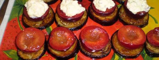 грузинская закуска на баклажанах со сливами. Шаг 4