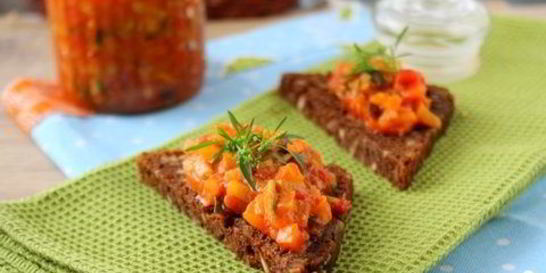 Кабачковая икра кубиками