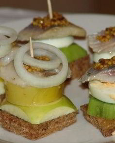 Канапе с селедкой