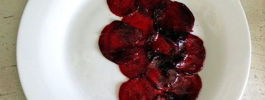 карпаччо из свеклы с рукколой и кремом из маскарпоне. Шаг 7