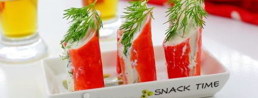 крабовые палочки, фаршированные творогом и зеленью. Шаг 7