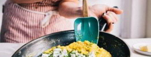 французский омлет с сыром. Шаг 5