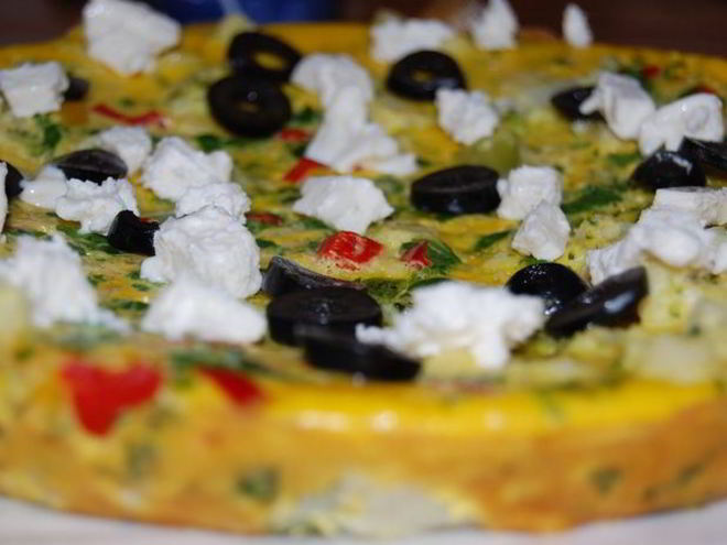 Рецепт фриттаты с брокколи, цветной капустой и фетой