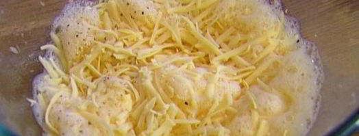 фриттата с луком-пореем, сыром и травами. Шаг 4