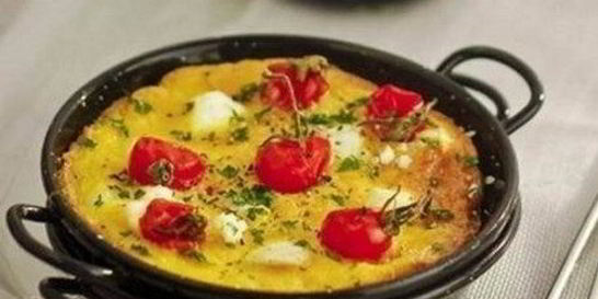 Фриттата с помидорами черри