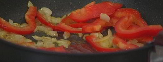 фриттата с тунцом, кабачком и сладким перцем. Шаг 5