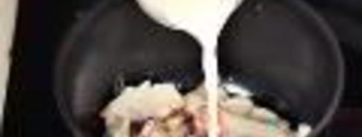 нежный омлет с копченой рыбой. Шаг 2