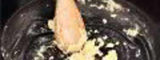 нежный омлет с копченой рыбой. Шаг 3