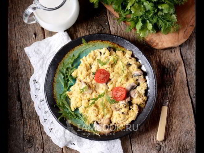 Рецепт омлета на кефире на сковороде
