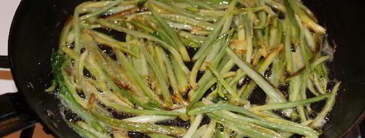 омлет с черемшой. Шаг 2