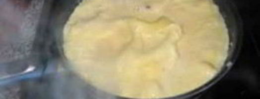 омлет с икрой. Шаг 4