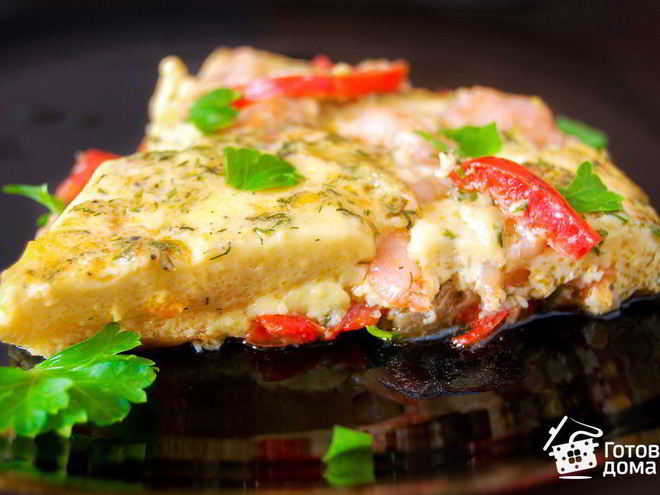 Рецепт омлета с креветками и овощами