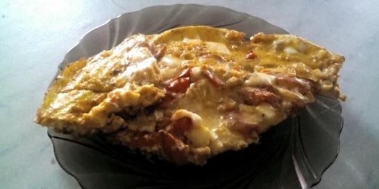 Омлет с помидорами и сельдереем