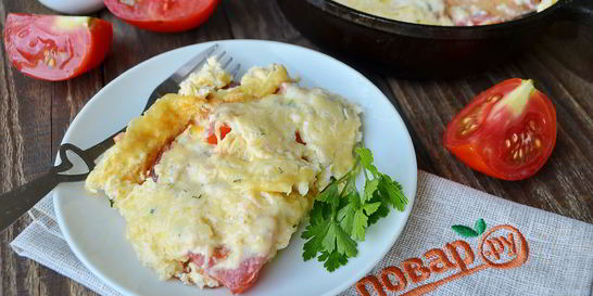 Омлет с помидорами