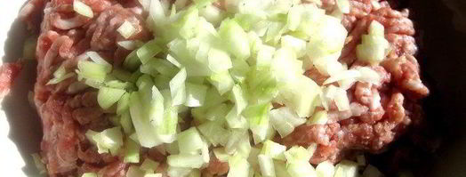 омлет с тефтельками мишка под одеялом. Шаг 5