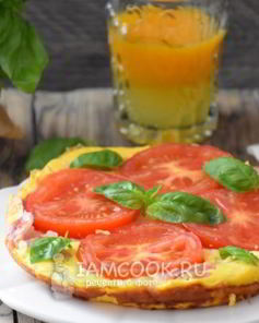 Омлет с ветчиной и помидорами