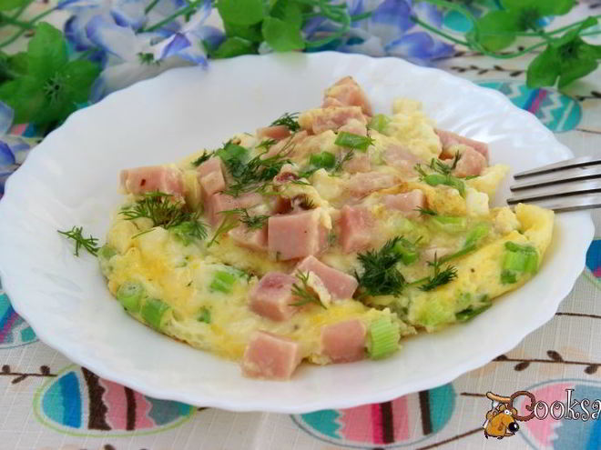 Рецепт омлета с ветчиной и зеленым луком