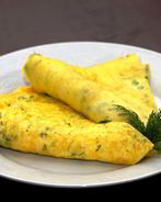 Омлет со сметаной и сыром