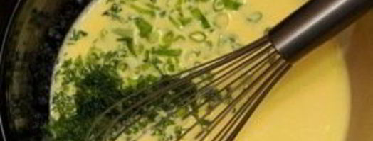 омлет со сметаной и сыром. Шаг 4