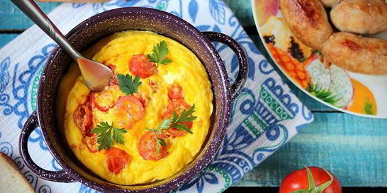 Омлет в кружке в микроволновке