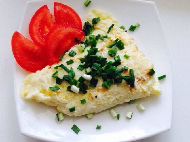 Рецепт простого омлета с сыром