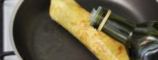 рулетики из омлета с начинкой. Шаг 6