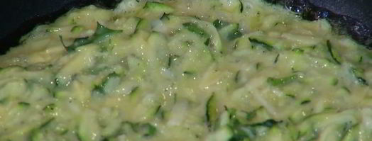 сырный омлет с цукини. Шаг 5