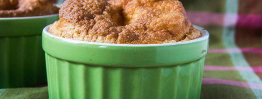 воздушный омлет с томатами, сыром и колбасками. Шаг 6