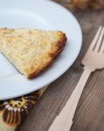 Яблочная фриттата с чеддером