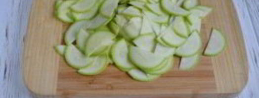 острая закуска из кабачков. Шаг 2