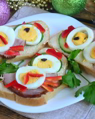 Закуска из огурцов