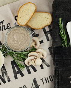 Паштет из грибов с рикоттой