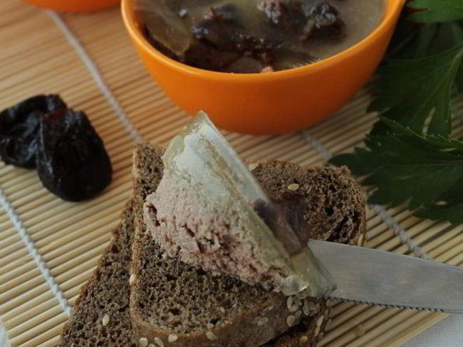 Рецепт паштета из куриной печени с черносливом