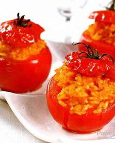 Помидоры, фаршированные пряным рисом