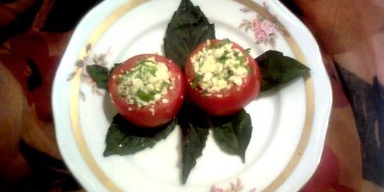 Помидоры, фаршированные с сыром