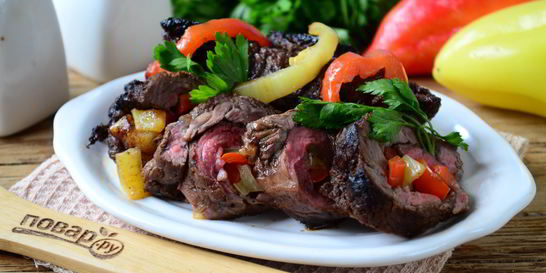 Мясные роллы, фаршированные овощами