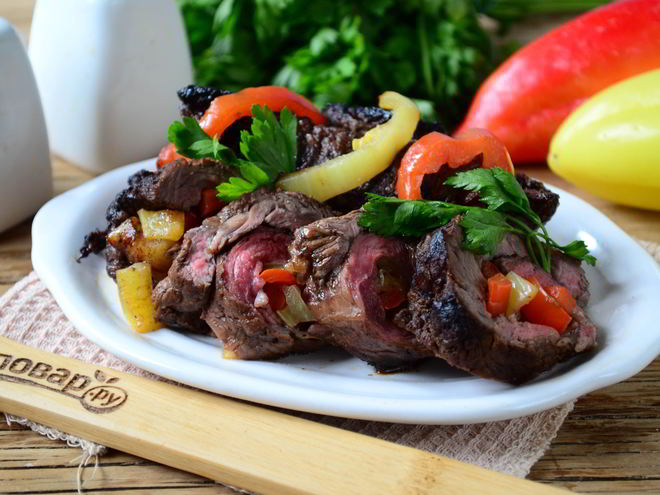 Рецепт мясных роллов, фаршированных овощами