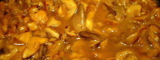 мясные роллы в винно-грибном соусе. Шаг 16