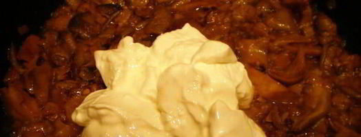 мясные роллы в винно-грибном соусе. Шаг 17