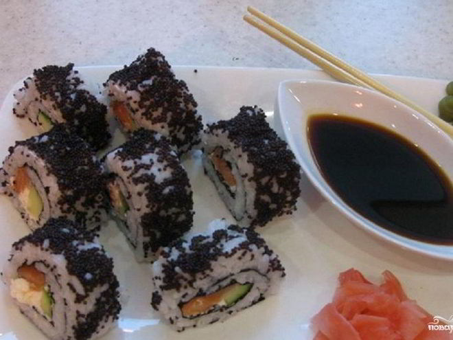 Рецепт роллов с икрой летучей рыбы