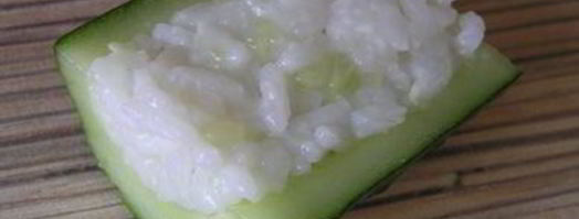 роллы с креветками в огурцах. Шаг 7