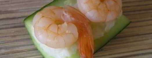 роллы с креветками в огурцах. Шаг 8