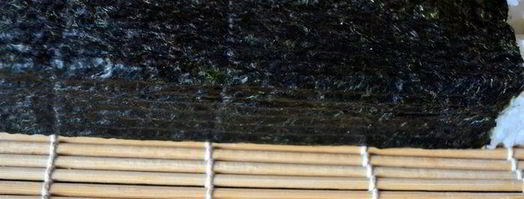 роллы с креветкой. Шаг 10