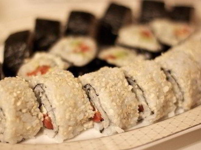 Рецепт роллов с семгой и авокадо