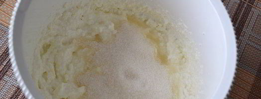 сладкие блинные роллы с творогом и фруктами. Шаг 6