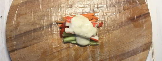 спринг-роллы с крабовыми палочками. Шаг 4