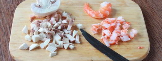 спринг-роллы с креветками и свининой. Шаг 2