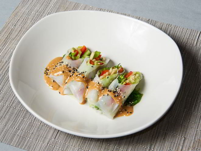 Рецепт спринга-роллов с овощами и соусом